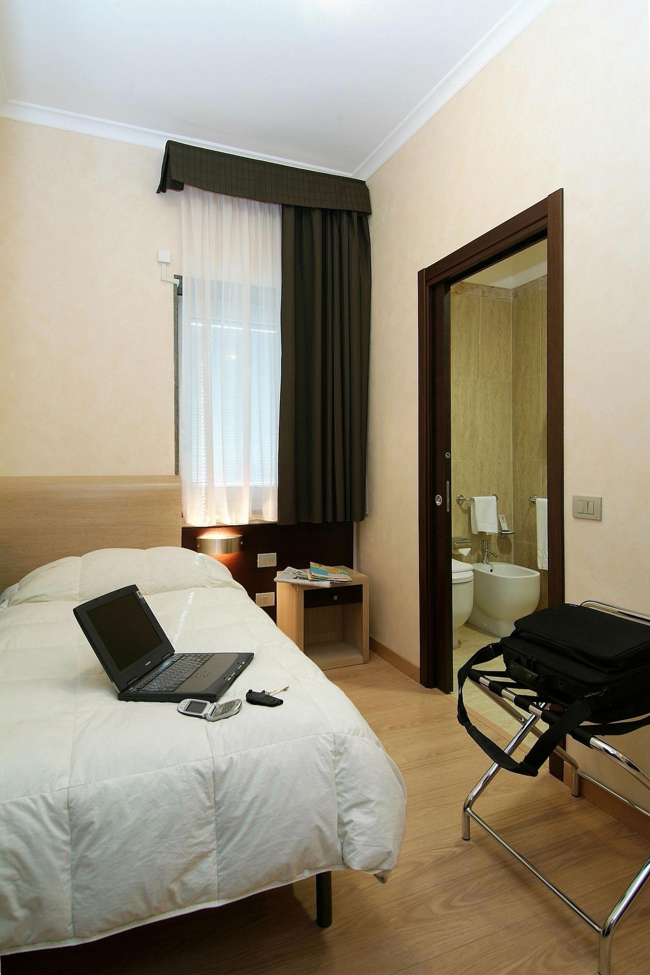 Eh Rome Airport Euro House Hotels Fiumicino Exterior foto